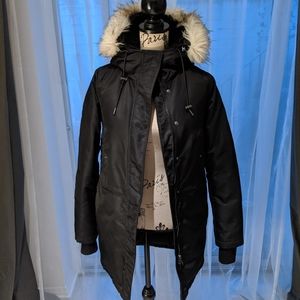 Aritzia Wilfred Free down parka jacket